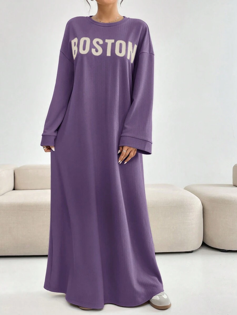 Mulvari 女士圆领长袖字母印花休闲连衣裙，简约朴素