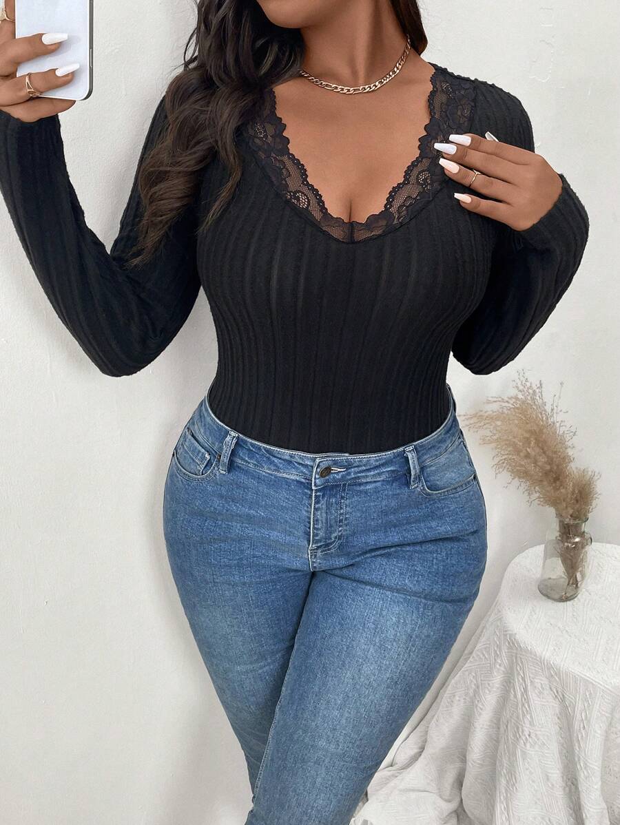 SHEIN Frenchy Black Knitted V-Neck Lace Patchwork Plus Size Bodysuit, Autumn/Winter - Black - View 1