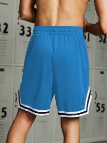 Sport MetroGents Shorts deportivos estilo novio con cordón en la cintura y ribete a rayas de la marca Manfinity - Shorts cortos estilo novio para hombre - Shorts de baloncesto estilo novio para hombre - Desinfectante de manos Escolar