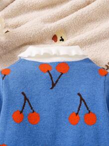 SHEIN Vestido de punto de jacquard con estampado de cerezas, cuello con volantes y recorte a color para niñas, apropiado para salidas y uso escolar. El diseño único está lleno de romanticismo y infantil, con un cuello Peter Pan y diseño de solapa.