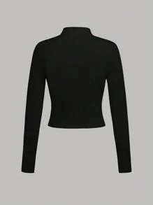 SHEIN Compra 1 Obtén 3 Camiseta versátil de manga larga con cuello alto estilo leopardo en negro y blanco para adolescentes