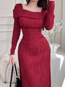 Feyla Damen Herbst elegantes Kleid mit quadratischem Kragen, tailliiert, in strukturiertem Burgunderrot, mit langen Ärmeln, langes Abendkleid - Rot - Übersicht 2