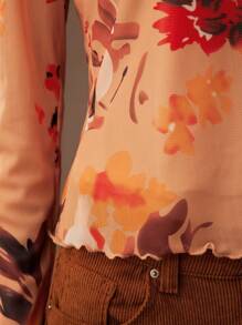 MOTF PREMIUM FLORAL PRINT BOAT NECK LETTUCE TRIM TEE
