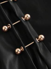 SHEIN MOD Chân váy chữ A giả da màu nâu xẻ tà kim loại, chân váy đi chơi, chân váy cổ điển, trang phục mùa thu, chân váy gợi cảm, chân váy da - màu đen - Xem 3