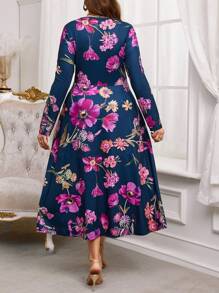 EMERY ROSE Großen Größen Winter Damen V-Ausschnitt Blume Muster Wickelkleid mit Langarm, elegant für Frauen