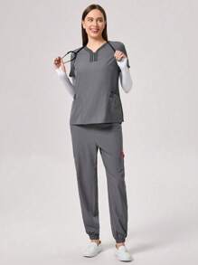 TaskEZ V 领短袖撞色 4 个口袋休闲女式 T 恤刷洗制服衬衫和女式裤子刷洗制服套装，健康检查手术刷洗制服套装女士纯色宠物美容工作刷洗制服套装营养师工作服短袖实验室工作服女士两件套刷洗套装套装，多口袋功能性工作服，上衣领口带拉链方便穿脱，下身松紧腰带方便穿脱 - 灰色 - 查看 1