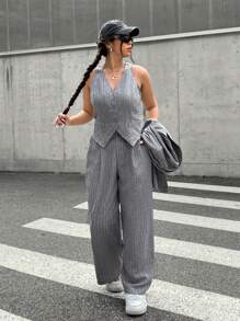 SHEIN EZwear Plus Size 3-Piece Suit Set: Retro Style Gray Blazer, Vest And Pants For Commuter Wear