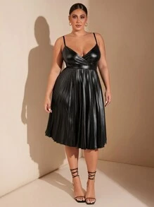 SHEIN BAE Plus Size Black PU Suspender Pleated Elegant Dress Suitable For Date Party,Leather Skirt,Halloween,Thanksgiving, Christmas,Leather,Winter,Wedding,Office, Outdoor, Liner Or Stand-Alone, Cocktail Dress,Pleated Skirt,Holiday Dress,Valentine's Day, Cocktail Dress, Party, Friend Date, Family Gathering, Sexy,Long Dress,Go Out Dress Party Outfit,Elegant,Night Out
