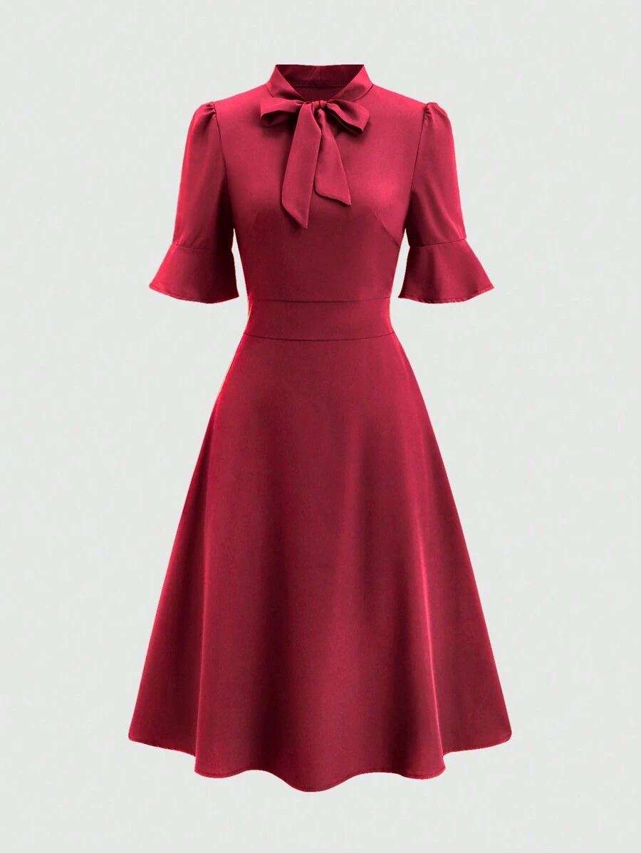 SHEIN Clasi Robe mi-longue à manches courtes et col lavallière élégante pour la navette en couleur unie pour le Nouvel An. Tenue de maxi pour femmes - Rouge - Voir 1