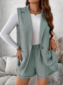 Flirla Plus Size Plaid Print Single-Button Sleeveless Blazer Jacket & Suit Shorts Set, Formal Office Wear