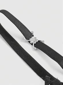 ROMWE Goth 女士深色哥特式蕾丝无钢圈文胸和内裤套装 - 黑色 - 查看 5