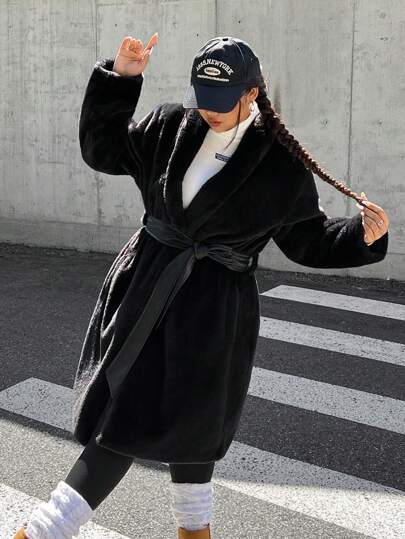 SHEIN EZwear Mid-Length PU Leather Cinched Waist Waist Plus Size Fluffy Jacket, Autumn/Winter