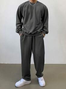 DAZY 2pcs Men Solid Color Crew Neck Long Sleeve Sweatshirt And Pocket Decorated Long Pants Set, Autumn, Cozy Outfits