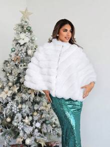 SHEIN SXY Chaqueta de mujer de estilo capa con plumas lujosa para invierno