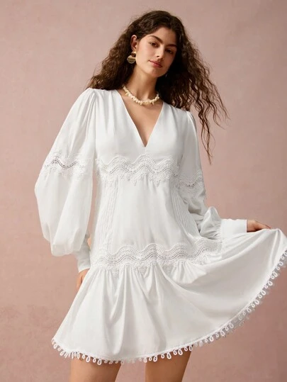 Enchnt 女士休闲纯色 V 领灯笼袖蕾丝拼接罩衫短款连衣裙