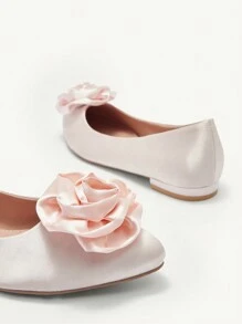 CUCCOO CHICEST Women's Pointed Toe Pink Flower Casual & Elegant Comfortable Flat Dress Shoes For Christmas And New Year Holiday Vibe Fall And Winter