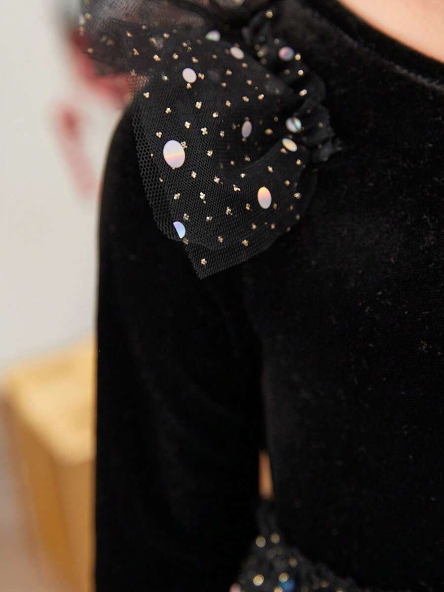 SHEIN Young Girl Black Knitted Round Neck Ruffled Patchwork Sparkly