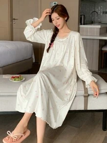 DAZY 小碎花荷叶边袖蕾丝边蝴蝶结装饰睡袍 - 杏色 - 查看 1