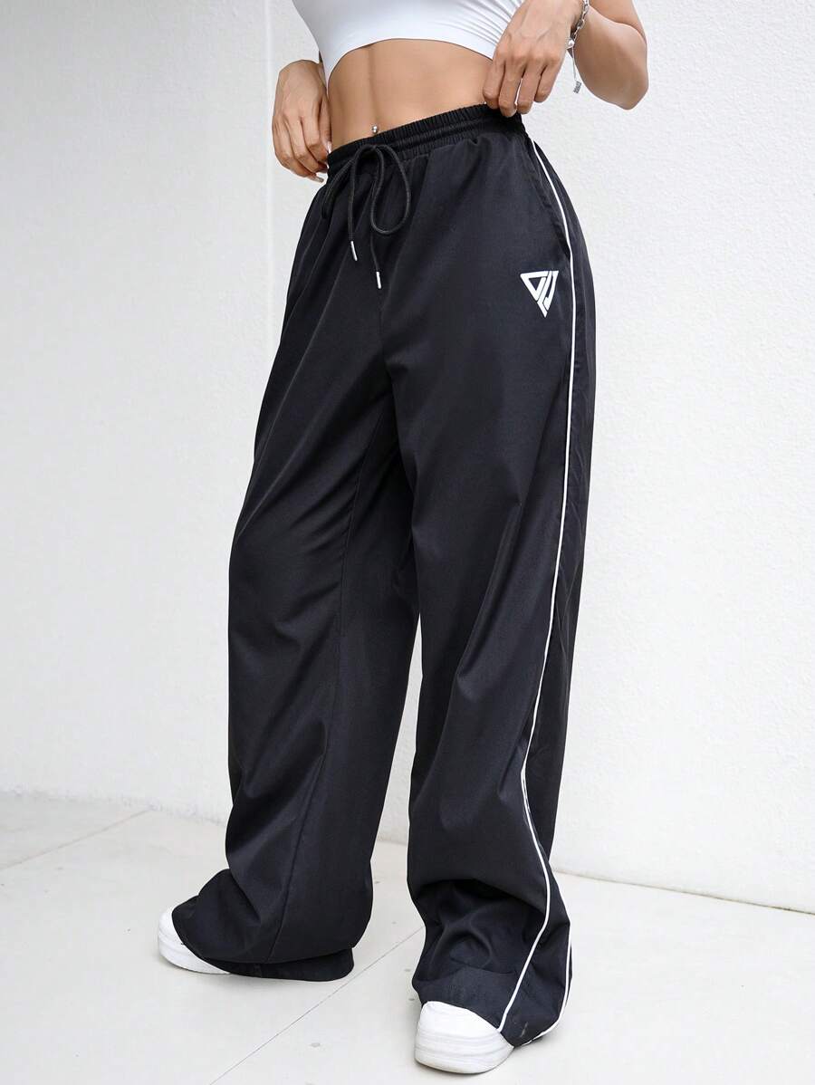 Manfinity Unisex Unisex Woven Mid-Rise Drawstring Straight-Leg Pants