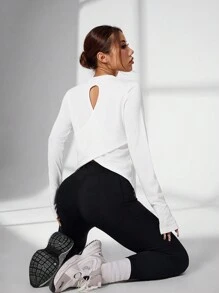 Sovereign Charm 女士纯色简约休闲交叉带运动长袖 T 恤健身背心 - 白色 - 查看 4