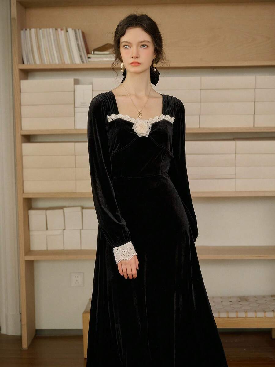 Simple Retro Women's Square Neck Lace Patchwork Floral Velvet Long Dresses - Black - View 1