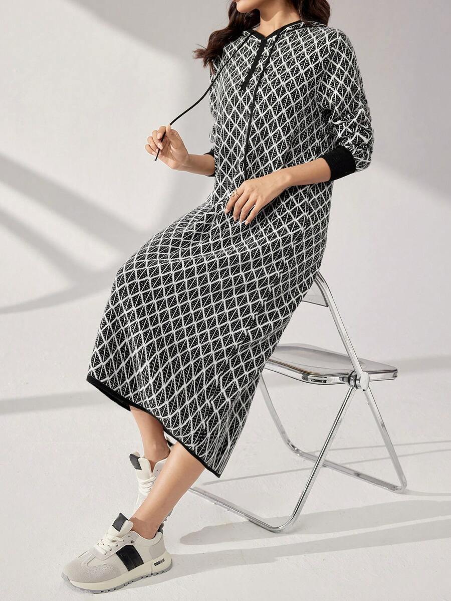 Mulvari 1 件女士几何印花连帽领休闲百搭长袖毛衣连衣裙 - 黑與白 - 查看 1
