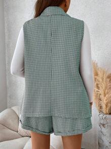 Flirla Plus Size Plaid Print Single-Button Sleeveless Blazer Jacket & Suit Shorts Set, Formal Office Wear