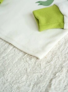 Cozy Pixies Bộ đồ ngủ vừa vặn 2 món cho bé trai, áo thun dài tay cổ tròn in họa tiết khủng long hoạt hình màu tương phản và quần dài bo gấu - màu xanh lá - Xem 5