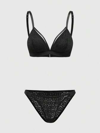 Goth Ensemble de soutien-gorge sans fil et culotte en dentelle gothique sombre pour femmes