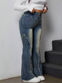 SHEIN ICON Plus Size Front Button Pocket Frayed Hem Casual Denim Jeans - Blue - View 1