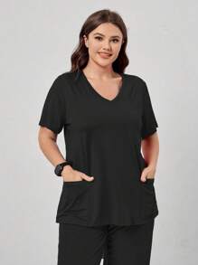 SHEIN TaskFit 大码女式纯色 V 领短袖口袋磨砂制服上衣 - 黑色 - 查看 5