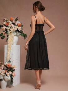 L'Amorae 优雅紧身蕾丝吊带连衣裙，配有胸垫 - 黑色 - 查看 5