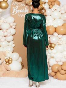 Loomaby Elegante vintage V-hals jurk met geplooide taille voor een zwangerschapsfeest