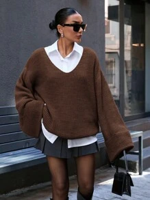 EURMUSE 休闲超大深 V 领双喇叭袖毛衣