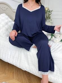 Plus Size Loose Lace Trim Pajama Set