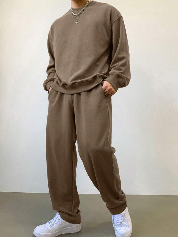 DAZY Herren Set aus einfarbigem Rundhals-Sweatshirt mit Langen Ärmeln und Jogginghose, Lässig Tragen für den Herbst