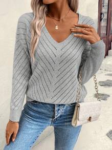 EMERY ROSE Áo len nữ dáng rộng, thoải mái, khoét lỗ, họa tiết hình học, cổ chữ V, chất liệu dệt kim, thích hợp cho mùa thu đông. - Xám - Xem 4