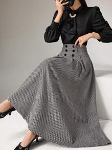 Modelyn Váy chữ A dài đến đầu gối họa tiết răng sói trang trí nút cho nữ, phong cách đi làm thanh lịch - Đen và trắng - Xem 4