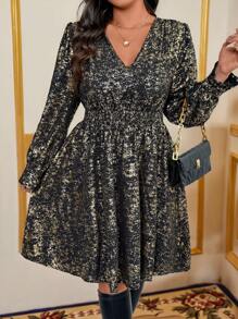 SHEIN Clasi Vestido de manga larga elegante con cuello en V y estampado integral para tallas grandes