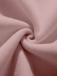 EMERY ROSE 大码女式爱心图案印花圆领卫衣，适合毕业季、返校季、教师节等场合，秋冬季节穿着。