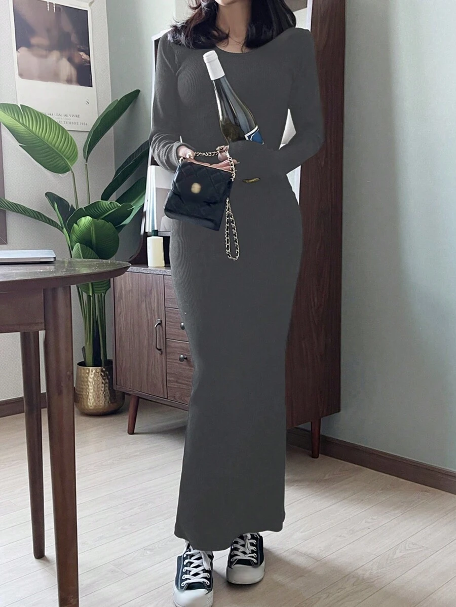 DAZY 女式纯色修身圆领连衣裙，后背开衩，秋季服装