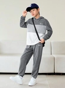 SHEIN Tween Boy Autumn Letter Print Color Block Hoodie Sweatshirt And Sweatpants Casual Outfit