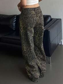 DAZY Jeans de pierna recta con estampado de leopardo para mujer