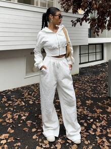 Muchica 女士休闲运动字母压花拉链前连帽衫运动衫和裤子套装，秋季 - 白色 - 查看 4