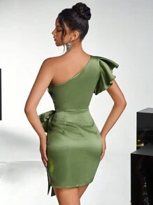 Glamrae Elegant Green Asymmetrical Neck Ruffle-Bust Pleated Side Bow Split Hem Fitted Party Dress, Suitable For Dates, Singles Parties, Weddings, Events, Cocktail Semi Formal Prom Dress, For Birthday, Wedding Guest, Graduation, Dinner, Homecoming