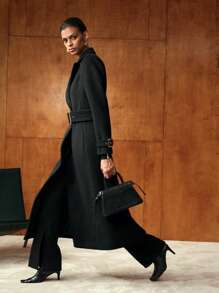 MOTF PREMIUM Manteau long ceinturé avec col châle en laine, poches en biais et boucle - Noir - Voir 2