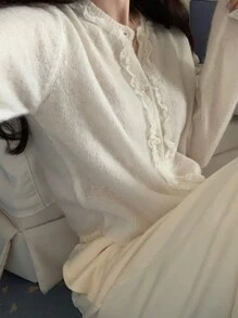 DAZY 女士薄款纯色前扣蕾丝拼接长袖毛衣，荷叶边 - 白色 - 查看 7