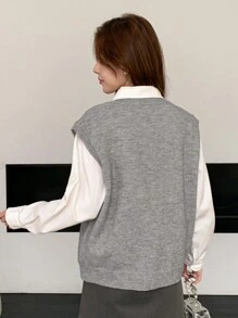 DAZY Áo len dệt kim dáng rộng thêu bướm cổ chữ V cho nữ, Quần áo mùa thu - Xám - Xem 2