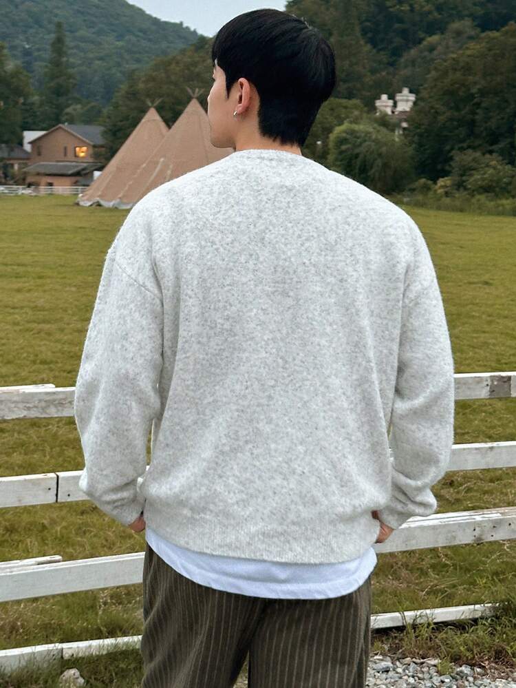 Men's Solid Color Casual Gradient Loose Drop Shoulder Sweater, Versatile For Autumn