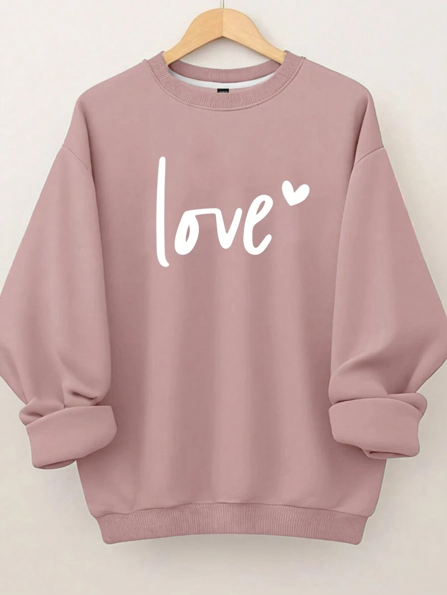 EMERY ROSE 大码女式爱心图案印花圆领卫衣，适合毕业季、返校季、教师节等场合，秋冬季节穿着。